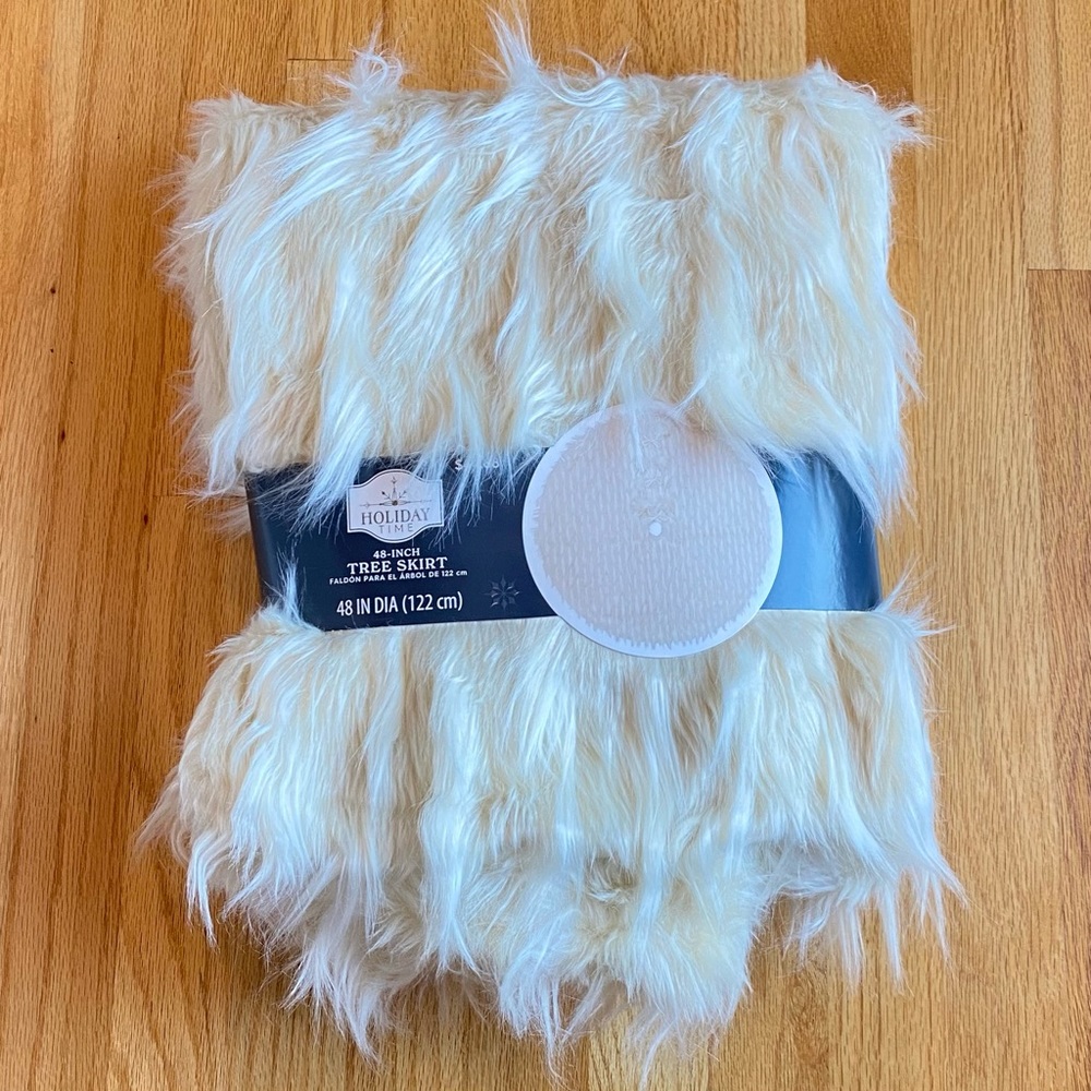 48" Faux Fur Christmas Tree Skirt Ivory Cream Plush Holiday Time - Picture 4 of 4